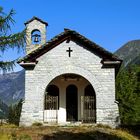 Kirche beim Stausee " Lago Sambuco "