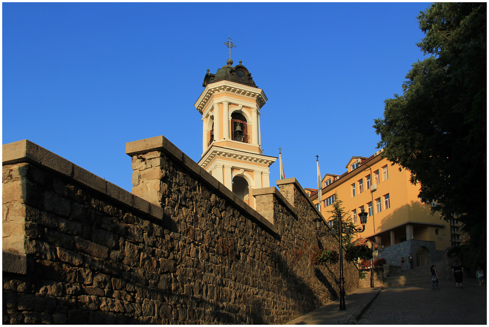 Kirche der Heiligen Mutter Gottes.....