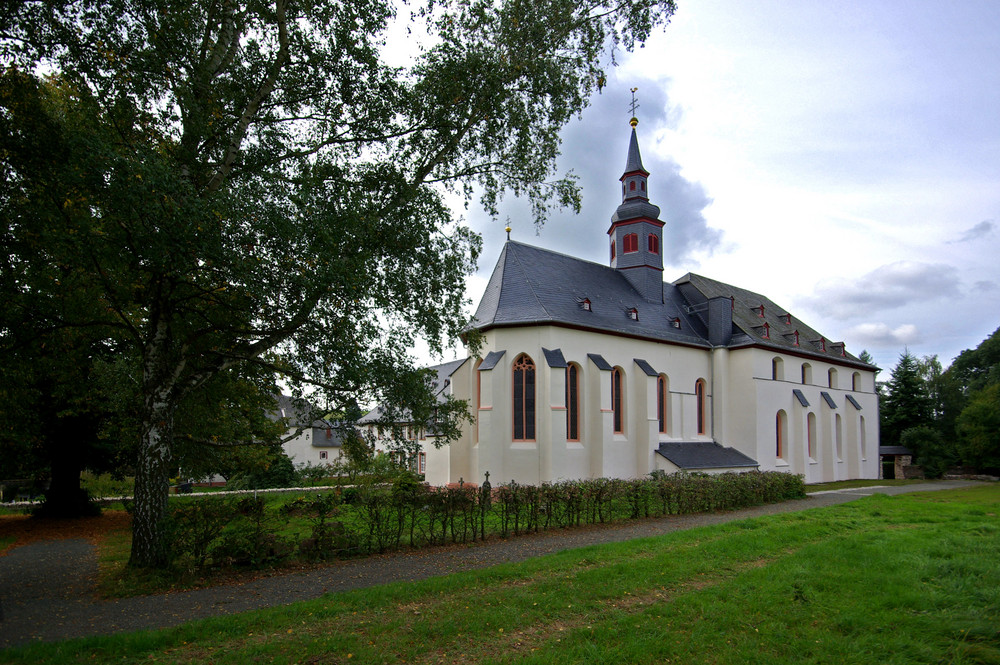 Kirche des Klosters Schönau bei Strüth / Taunus