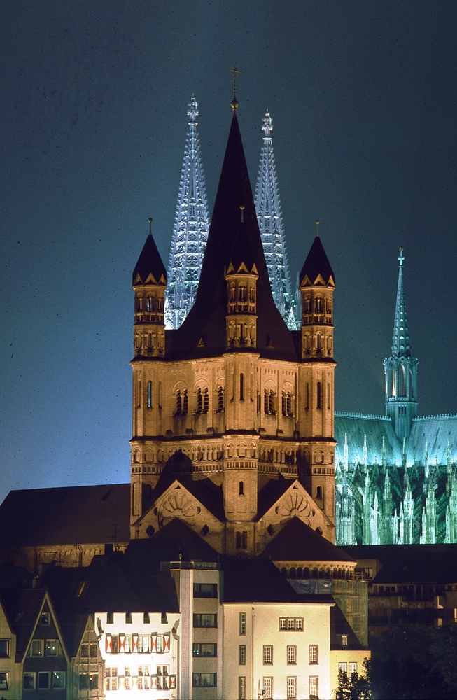 Kirche Gross St.Martin vor dem Kölner Dom