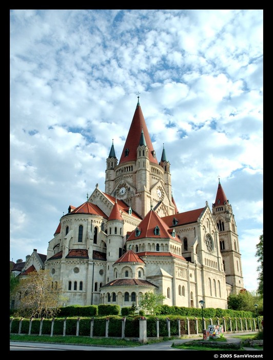 Kirche Hl. Franz von Assisi in Wien von Sam Vincent