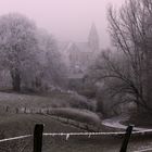 <Kirche im abendlichen Licht>