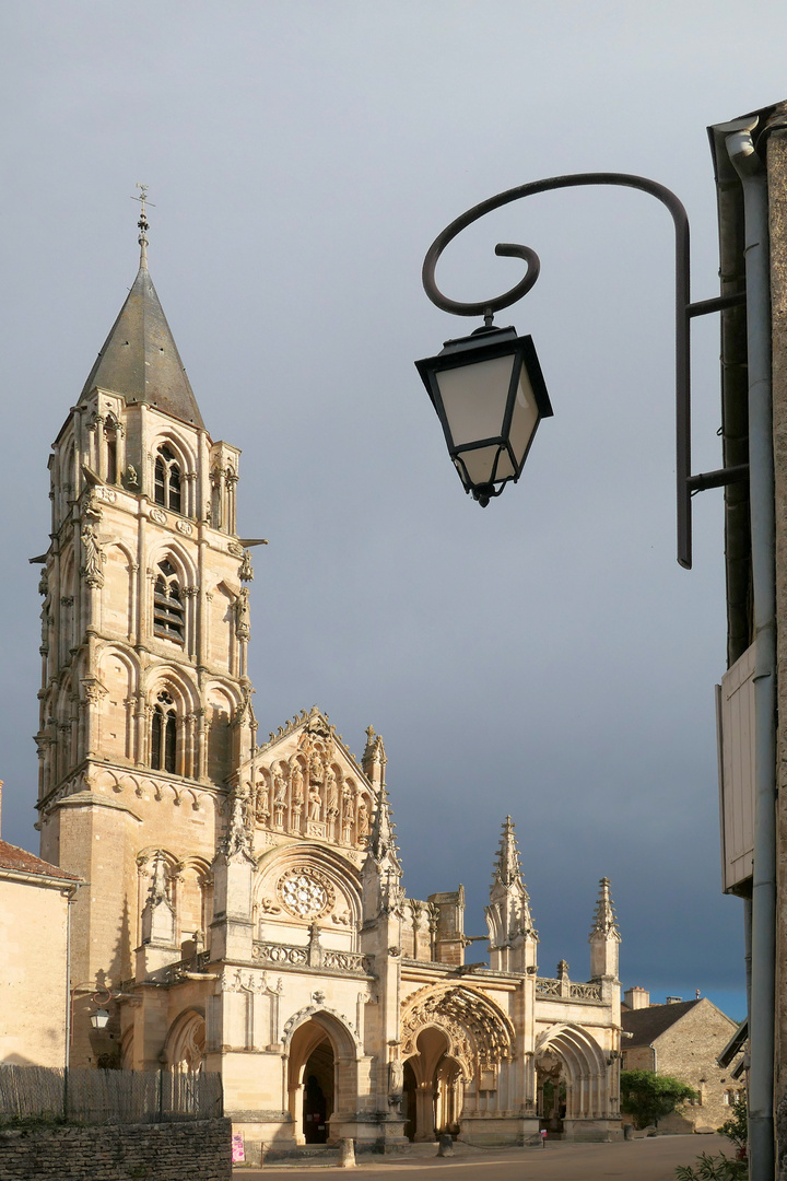 Kirche im Abendlicht