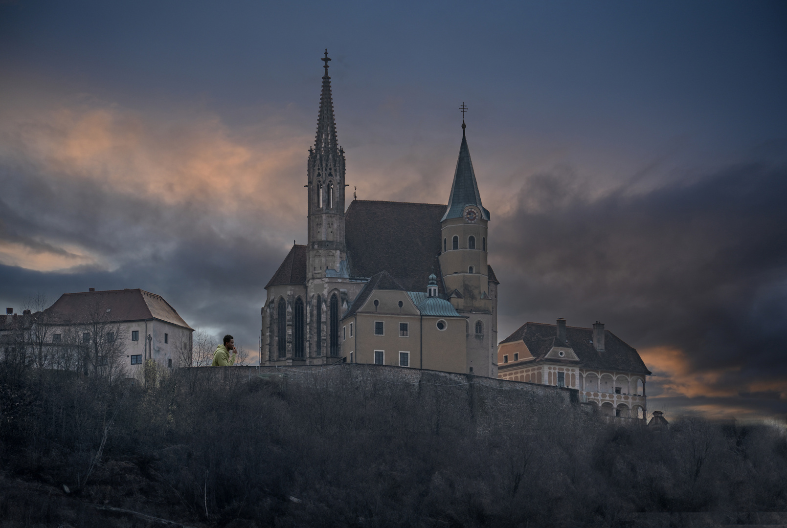 Kirche im Abendlicht