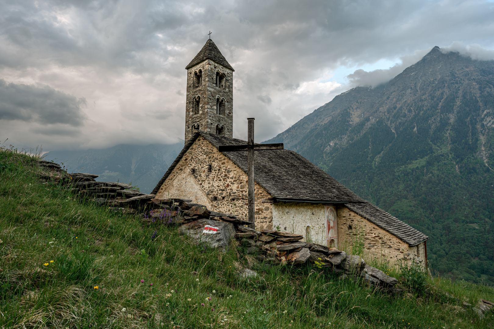 Kirche im Abendlicht