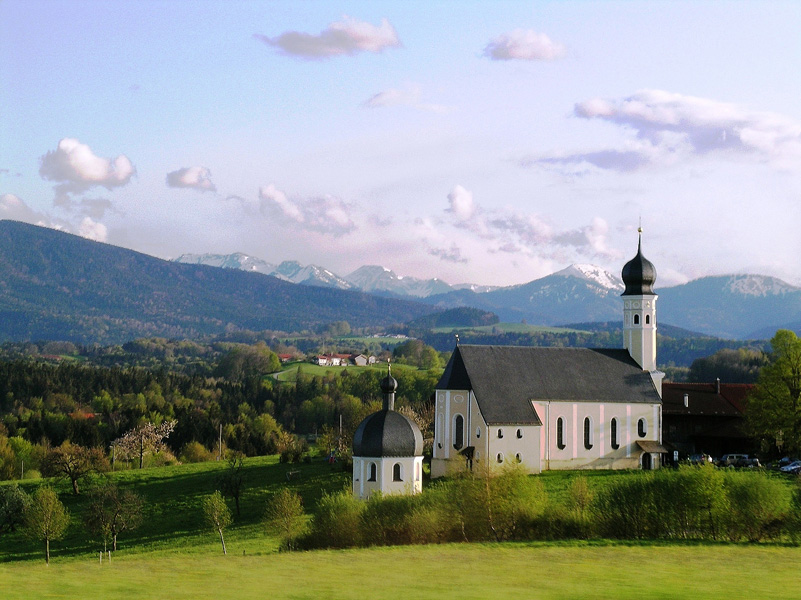 Kirche im Alpenvorland