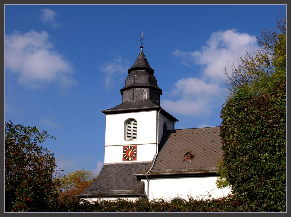 Kirche im Dorf