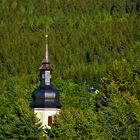 Kirche im Dorf lassen