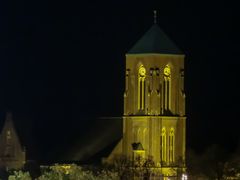 Kirche im Dunkeln