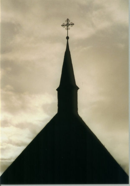 Kirche im Gegenlicht