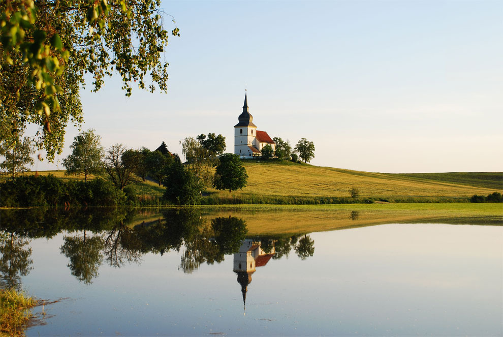 Kirche im Hochwasser