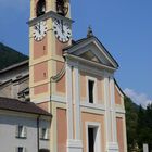 Kirche im kleinen Dorf bei Rivera