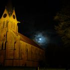 Kirche im Mondlicht