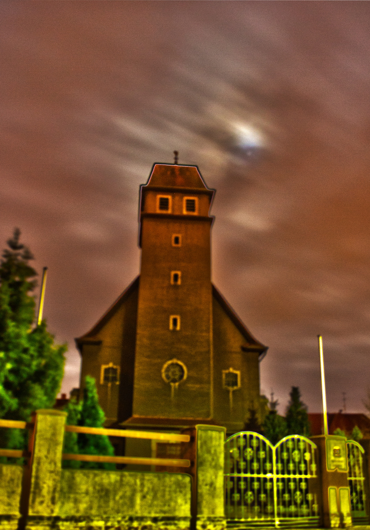 Kirche im Mondschein