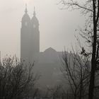 Kirche im Morgennebel