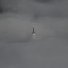 Kirche im Nebel