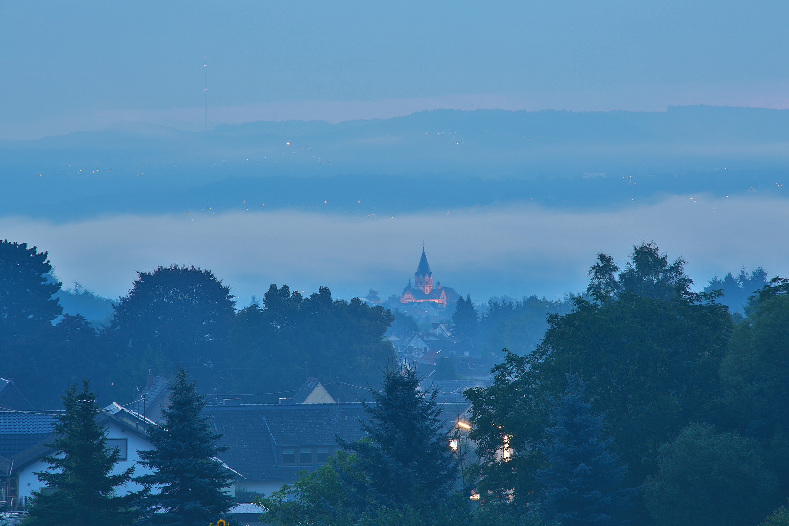 Kirche im Nebel