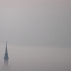 Kirche im Nebel