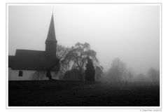 Kirche im Nebel