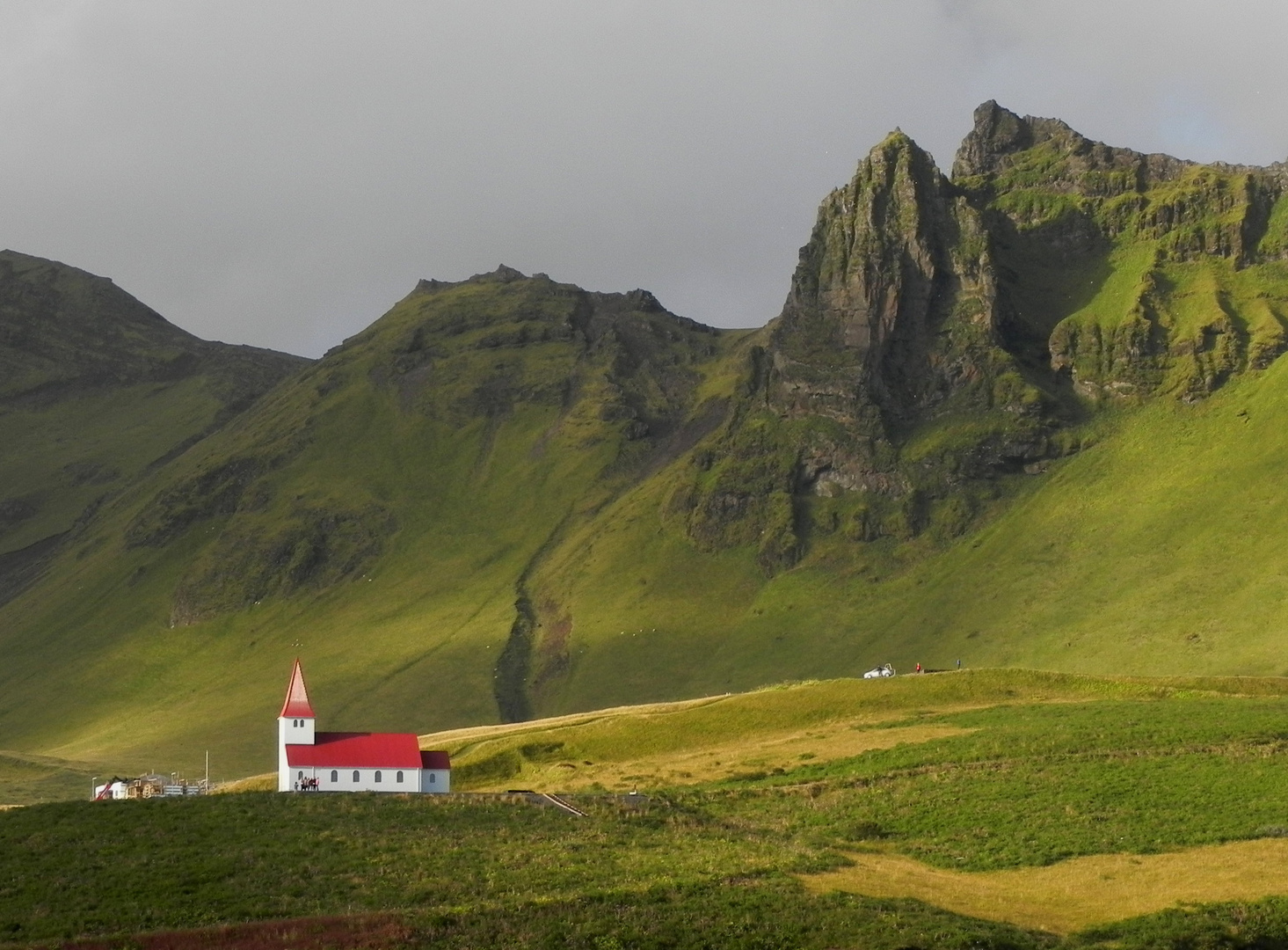 Kirche im Ort Vik an Islands Südküste