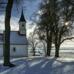 Kirche im Schnee