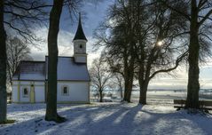 Kirche im Schnee