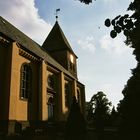 Kirche im Sonnenuntergang