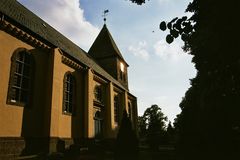 Kirche im Sonnenuntergang