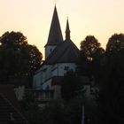 Kirche im Sonnenuntergang