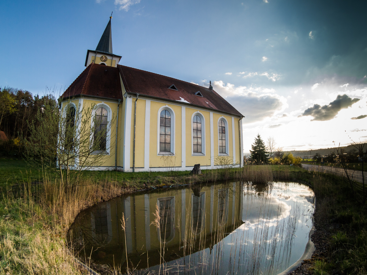 Kirche im Spiegel