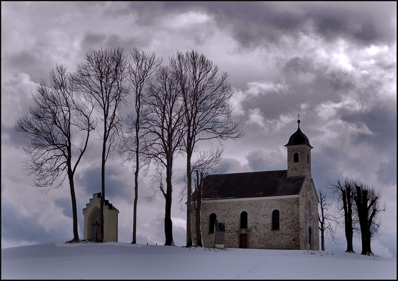 Kirche im Winter