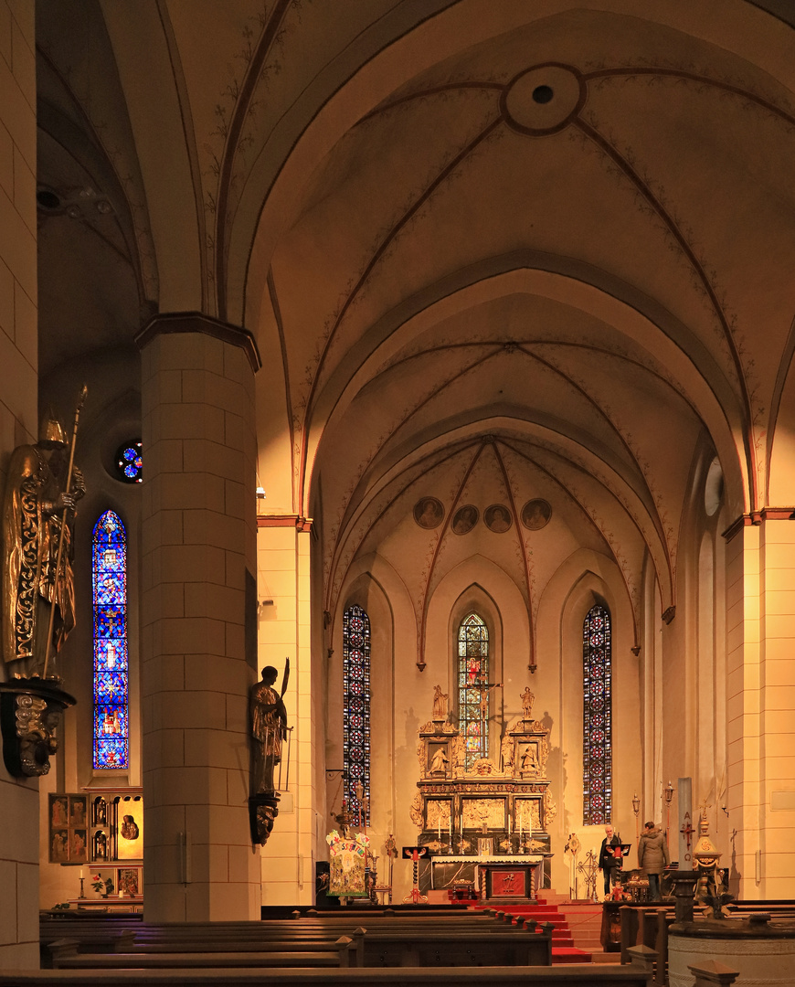 Kirche in Arnsberg (2018_11_22_EOS 6D Mark II_9156_ji)