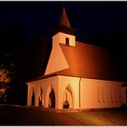 Kirche in Baabe (Rügen) bei Nacht