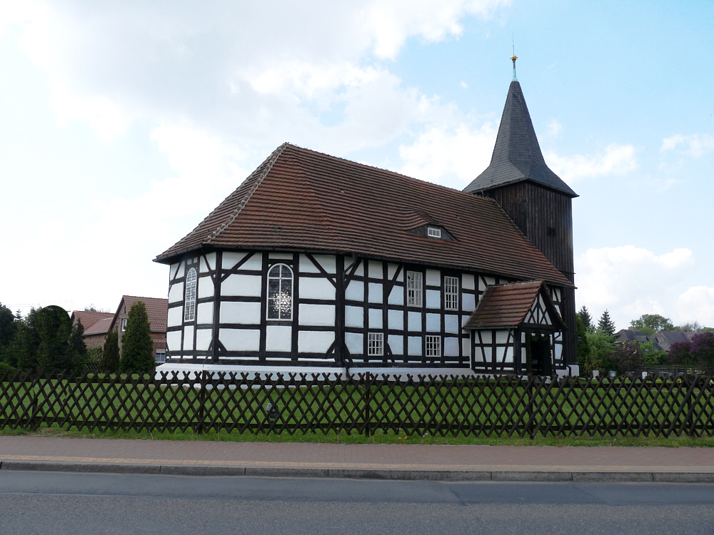 Kirche in  Bluno/ Sachsen Anhalt