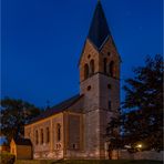 Kirche in Calenberge am Freitag