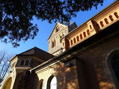 Kirche in der Wintersonne