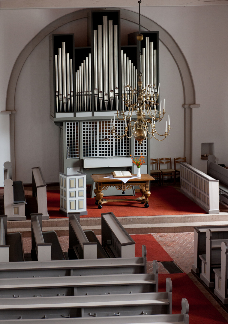 Kirche in Ditzum, Ostfriesland