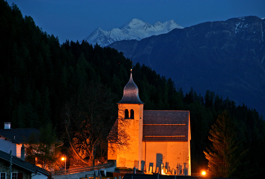 Kirche in Feldis