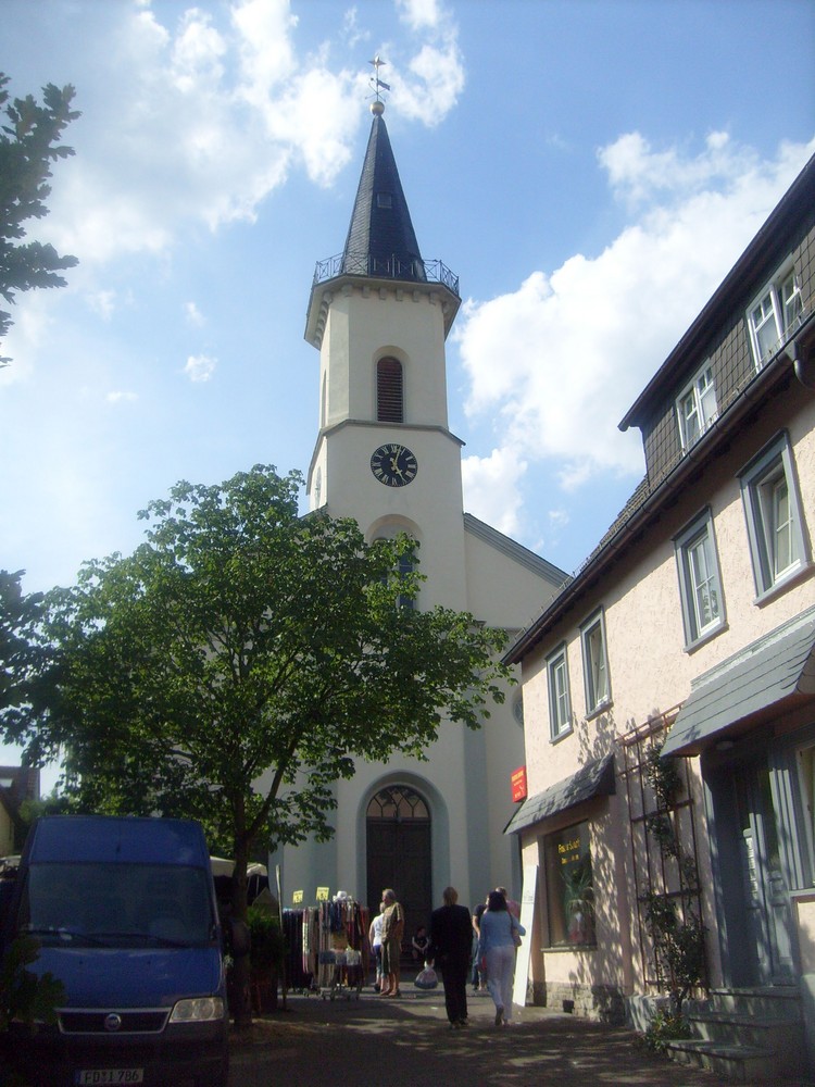 Kirche in Friedrichsdorf / Hessen..