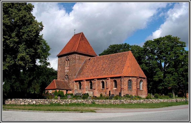 Kirche in Groß Brütz/Seitenansicht