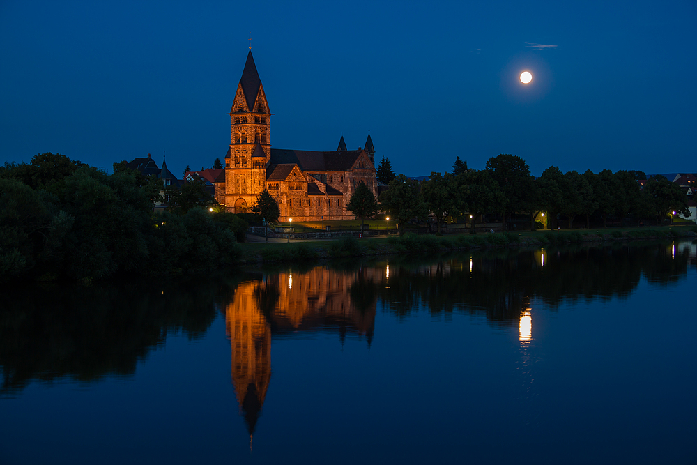 Kirche in Großauheim am Main, Hessen