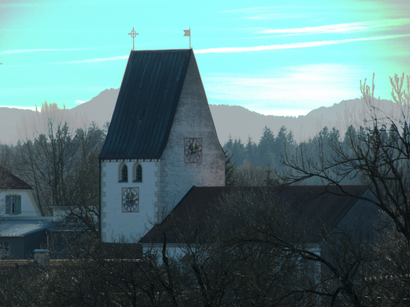 Kirche in hellem Licht