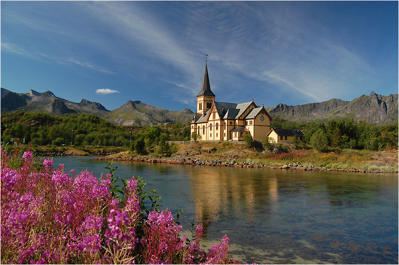 Kirche in Kabelvåg