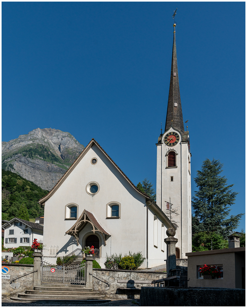 Kirche in Mitlödi