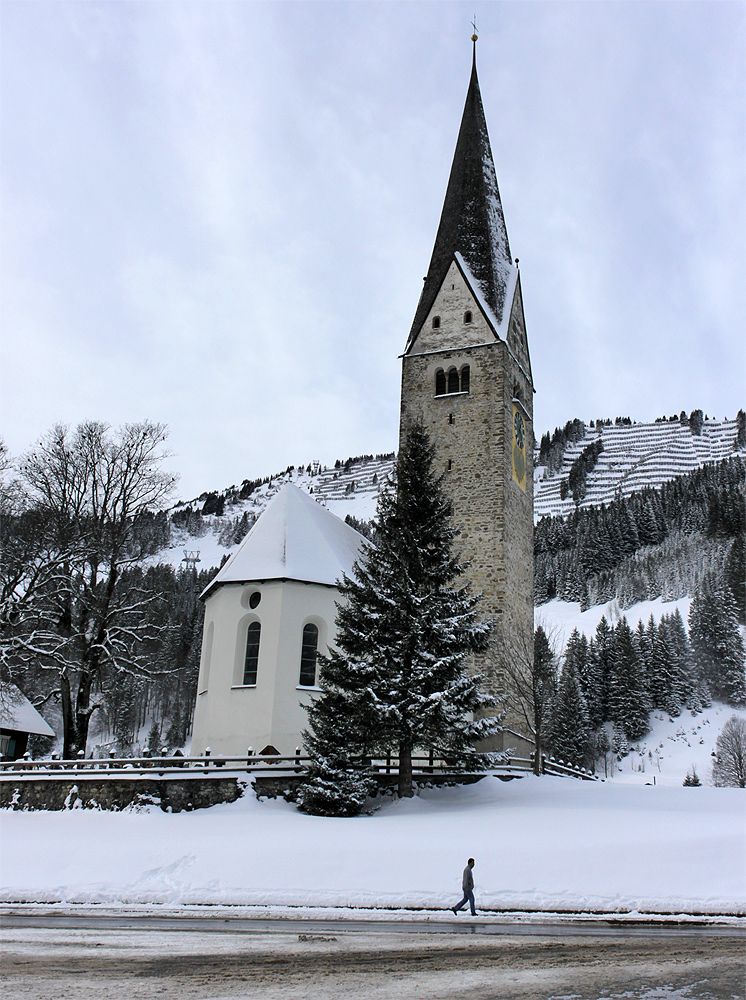 Kirche in Mittelberg