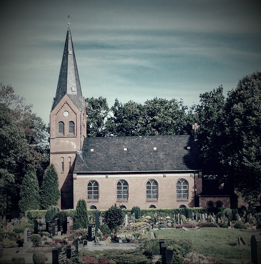 Kirche in Moordorf 