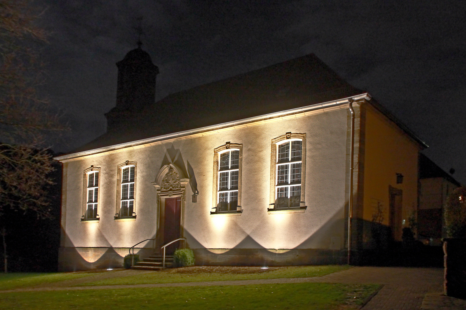 Kirche in neuem Licht