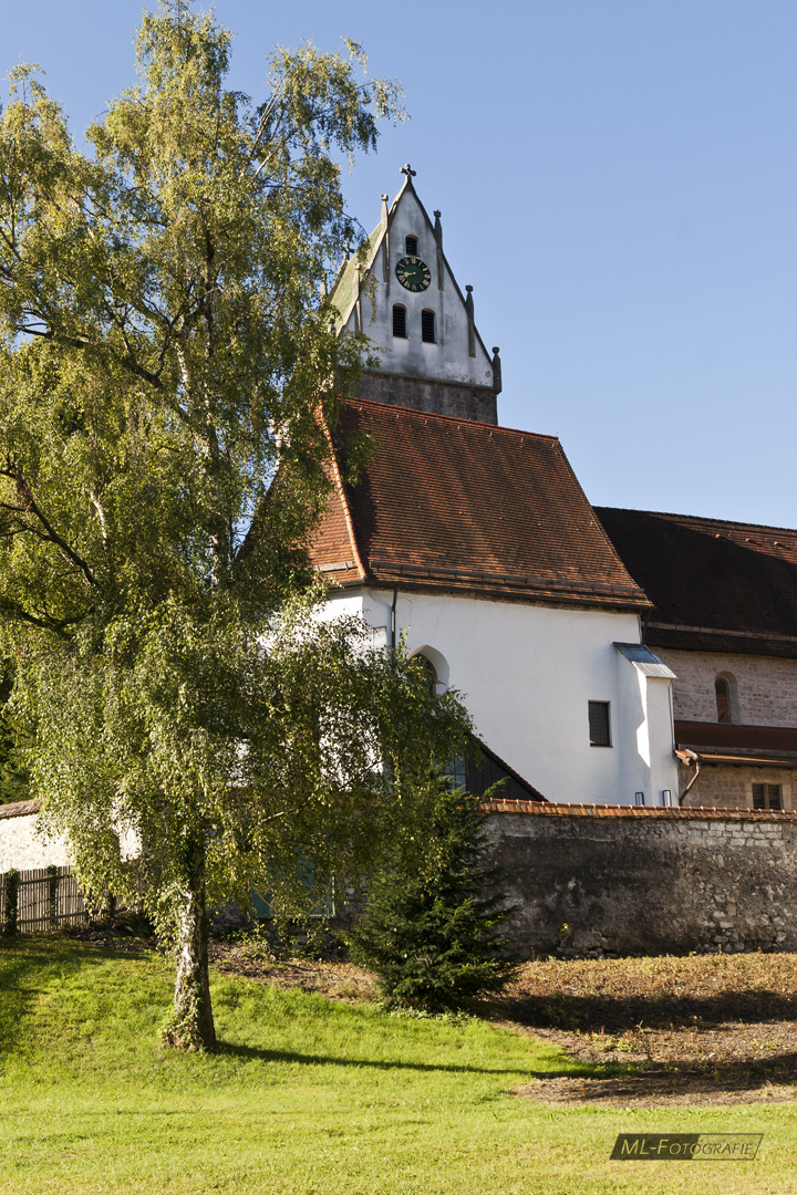 Kirche in Oberlenningen