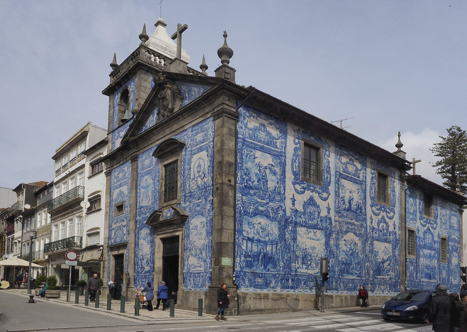 Kirche in Porto mit Azulejosfliesen