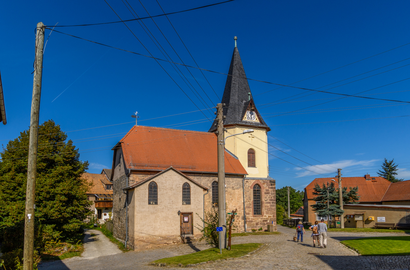 Kirche in Schmölln (Hummelshain)/Thüringen